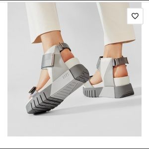 Brand New United Nude Delta Run sandals, EU 40, sold out color!!